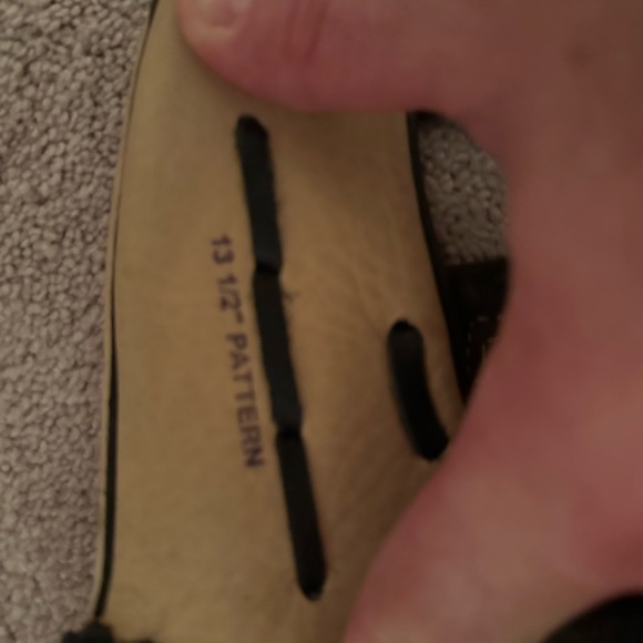 13-1/2” Pattern Worth Softball Glove Model SS135 - Picture 11 of 12